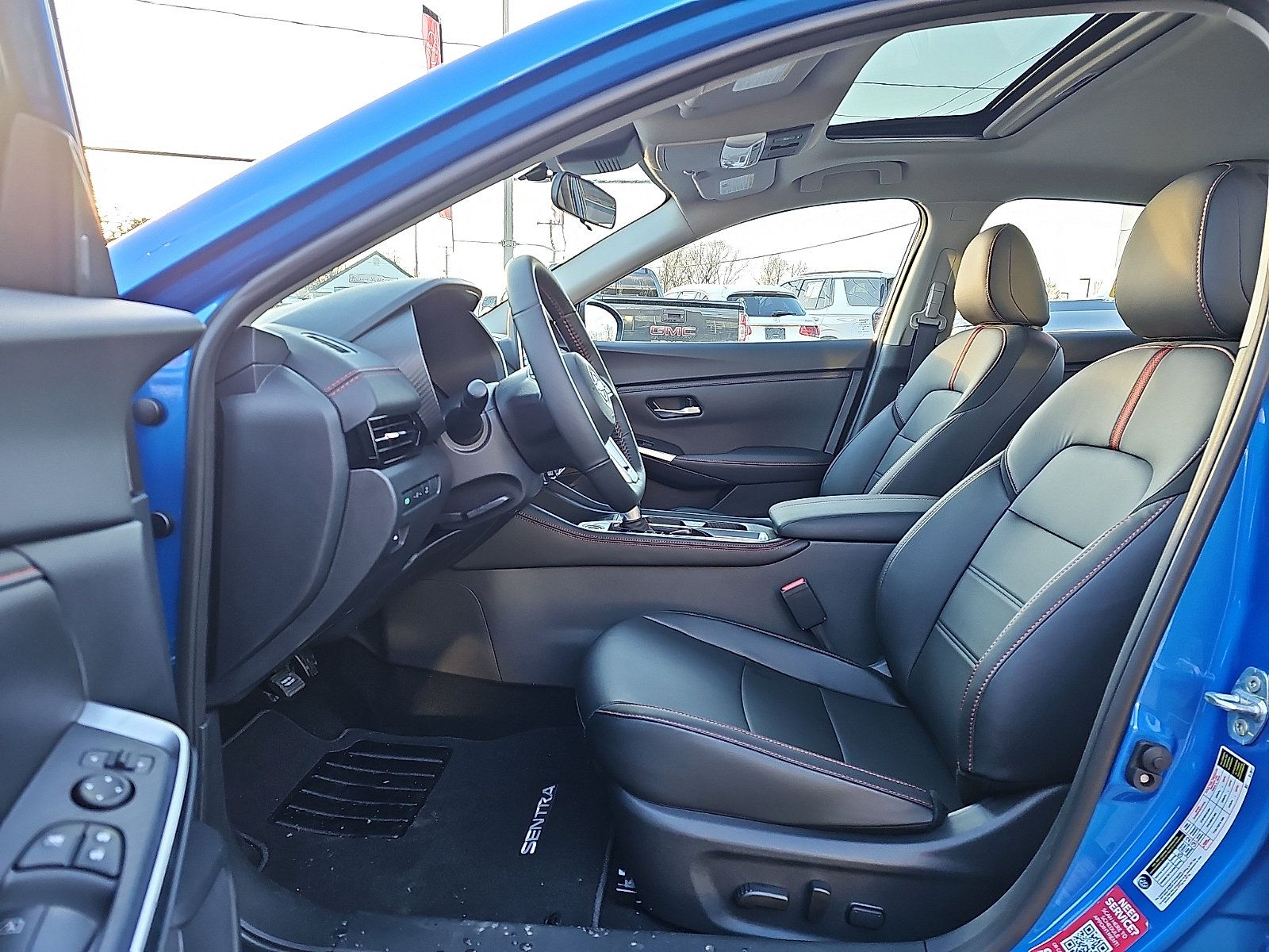 Certified 2025 Nissan Sentra SR w/ SR Premium Package FWD image 15