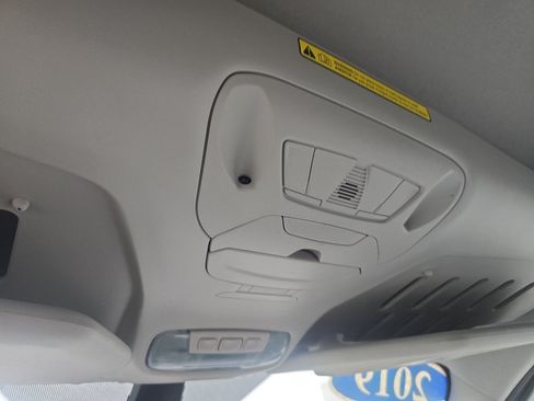Used 2019 Ford Transit Connect XLT FWD image 30