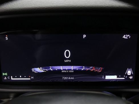 Used 2023 Jeep Wagoneer L Series III w/ Preferred Equipment Group image 17