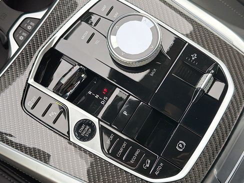 New 2027 BMW X7 M60i AWD/4WD image 31