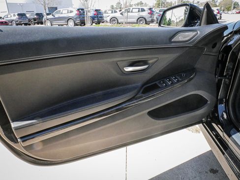 Used 2018 BMW 640i Convertible image 14