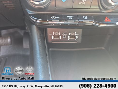 Used 2021 Dodge Durango GT w/ Blacktop Package AWD/4WD image 18