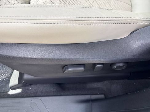 New 2026 Subaru Ascent Limited AWD/4WD image 12