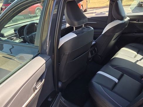 Used 2026 Toyota Camry SE w/ Convenience Package FWD image 7