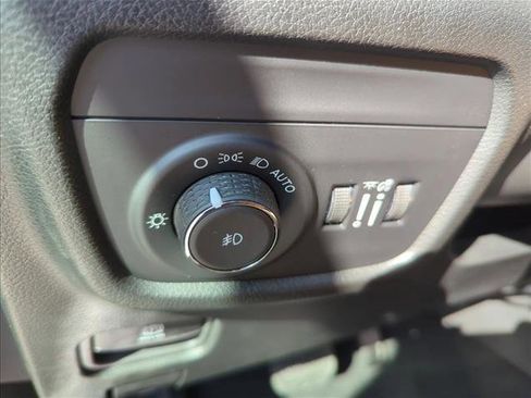 New 2025 Jeep Grand Cherokee Summit image 16