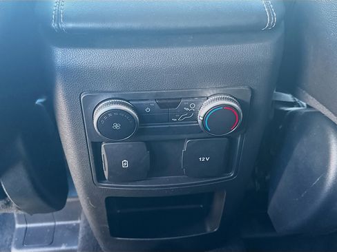 Used 2021 Ford Explorer XLT w/ Equipment Group 202A image 22