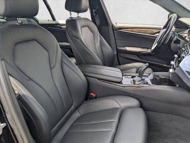 Used 2019 BMW 530e w/ Convenience Package RWD image 22