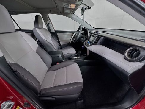 Used 2015 Toyota RAV4 XLE image 33