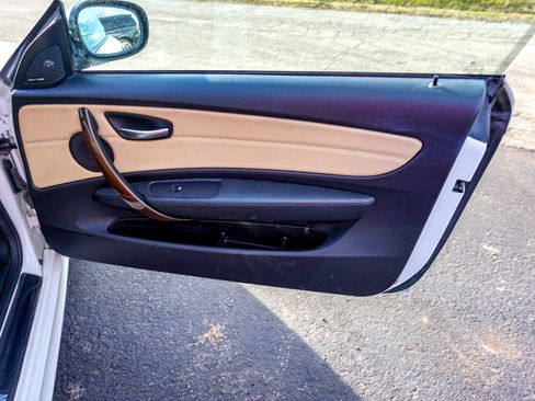 Used 2012 BMW 128i Convertible image 28