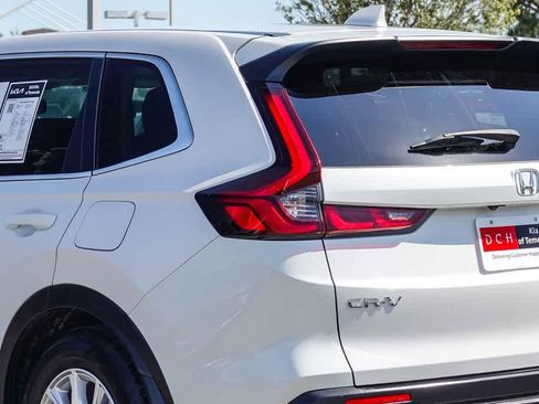 Used 2025 Honda CR-V EX image 7