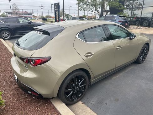 Used 2025 MAZDA MAZDA3 Carbon image 4