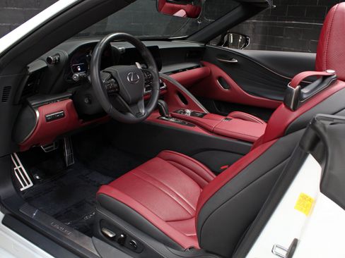Used 2024 Lexus LC 500 Convertible w/ Touring Package RWD image 36