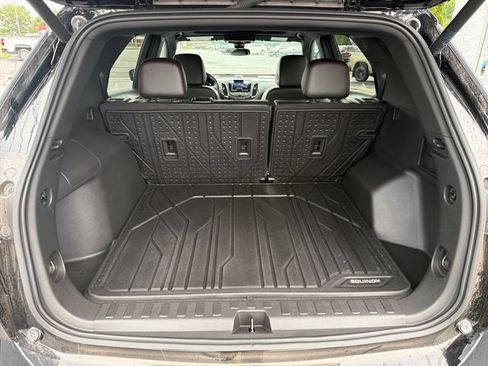 Used 2023 Chevrolet Equinox RS w/ RS Leather Package AWD/4WD image 5