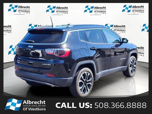 Used 2023 Jeep Compass Limited AWD/4WD image 5