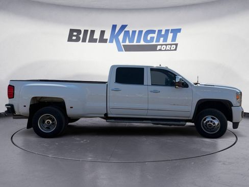 Used 2019 GMC Sierra 3500 Denali w/ Duramax Plus Package AWD/4WD image 6