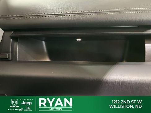 New 2026 RAM 2500 Laramie AWD/4WD image 48