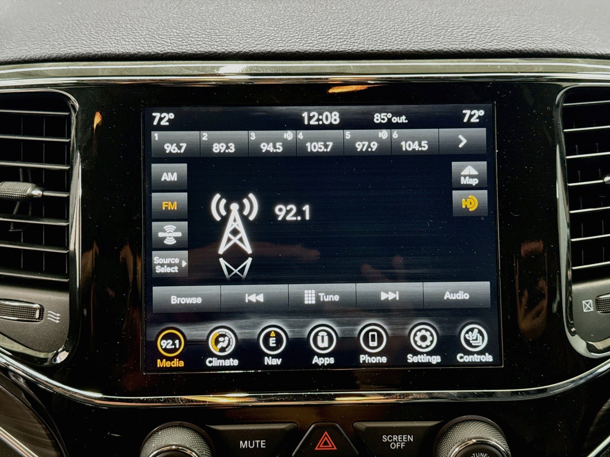 Used 2021 Jeep Grand Cherokee Limited RWD image 21