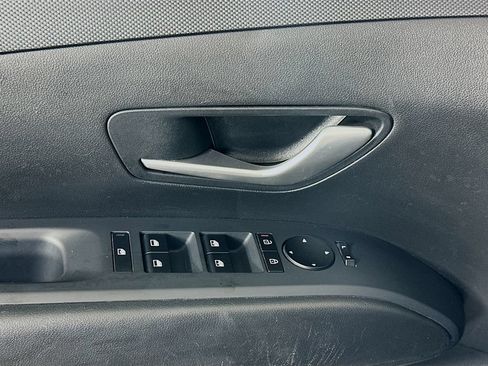 Used 2025 Hyundai Tucson SEL FWD image 17
