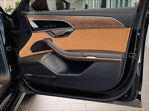 Used 2024 Audi A8 L 3.0T image 22