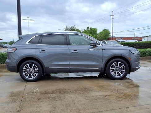 Used 2023 Lincoln Nautilus AWD image 8