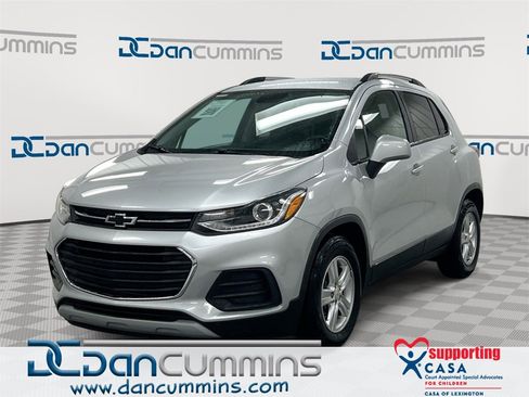 Used 2021 Chevrolet Trax LT image 1