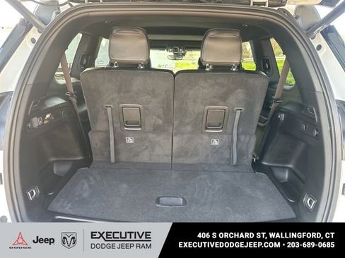Used 2023 Jeep Grand Cherokee L Laredo AWD/4WD image 7