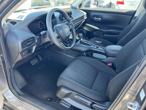 Certified 2024 Honda HR-V LX image 5