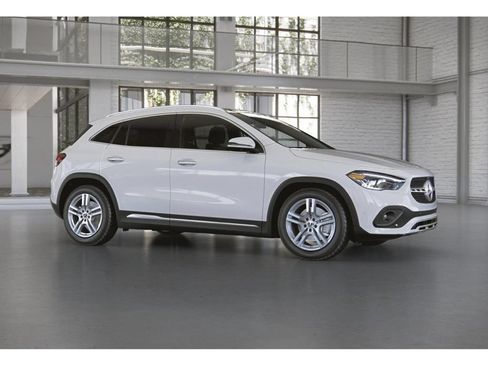 Used 2023 Mercedes-Benz GLA 250 4MATIC image 14