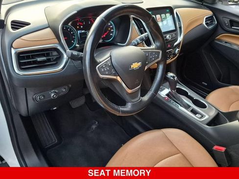 Used 2018 Chevrolet Equinox Premier AWD/4WD image 17