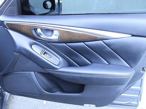 Used 2018 INFINITI Q50 Luxe w/ Essential Package (2.0T Luxe) image 22