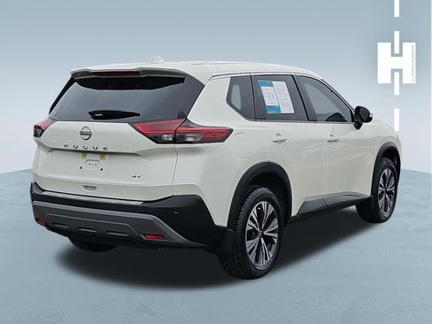 Used 2023 Nissan Rogue SV FWD image 3