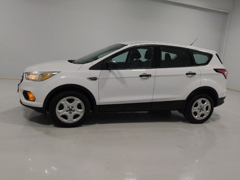 Used 2017 Ford Escape S image 2