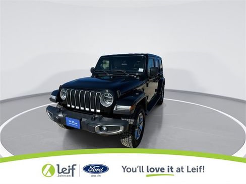 Used 2018 Jeep Wrangler Unlimited Sahara image 4