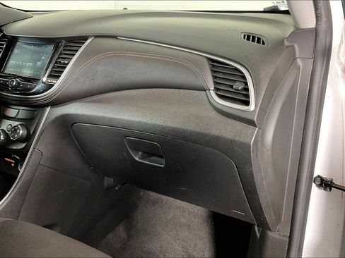 Used 2017 Chevrolet Trax LS FWD image 19