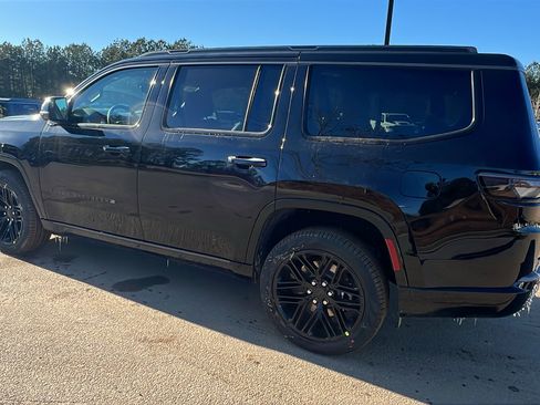 New 2026 Jeep Grand Wagoneer Limited AWD/4WD image 10