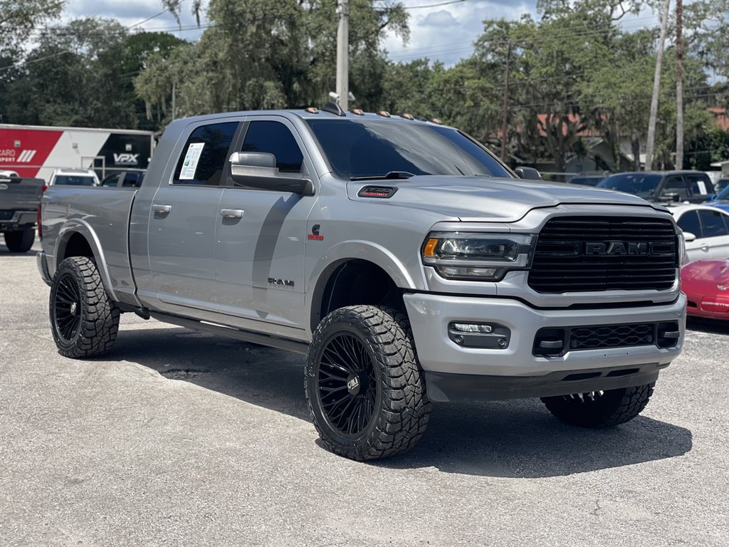 Used 2022 RAM 3500 Laramie AWD/4WD image 18