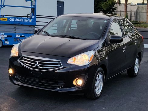 Used 2017 Mitsubishi Mirage G4 ES image 1