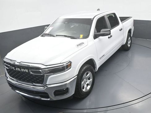 Used 2025 RAM 1500 Big Horn AWD/4WD image 42