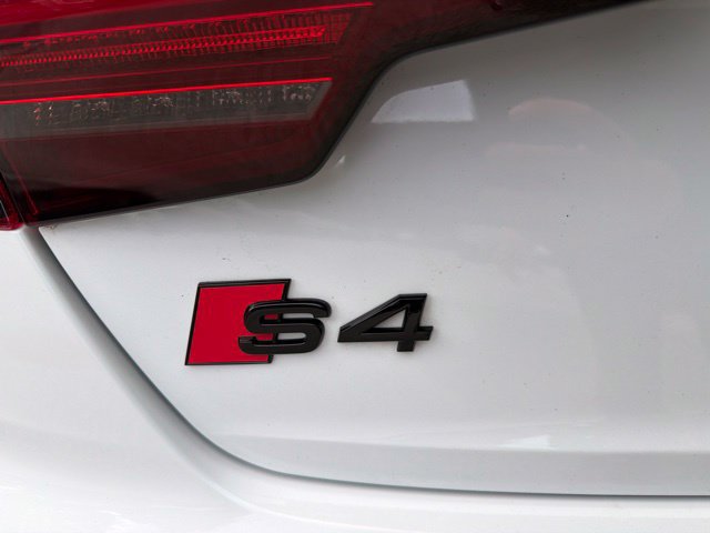 Used 2023 Audi S4 Prestige AWD/4WD image 9