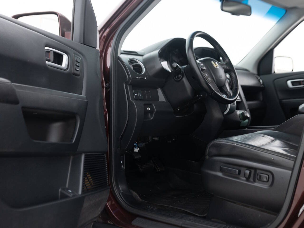 Used 2009 Honda Pilot Touring image 24