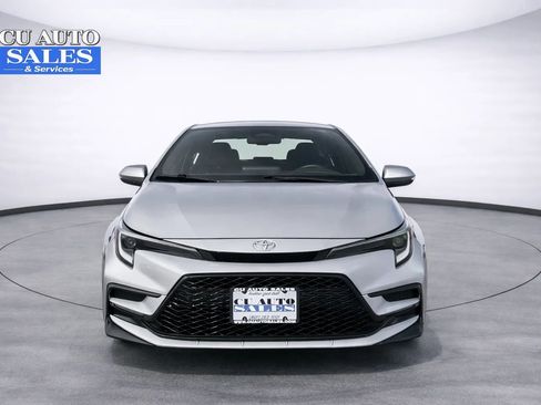Used 2024 Toyota Corolla SE image 2