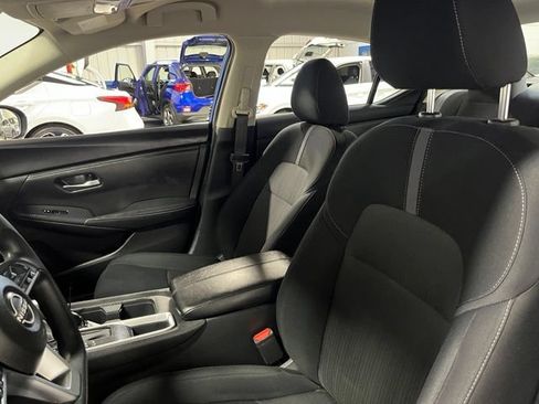 Used 2024 Nissan Sentra SV FWD image 23
