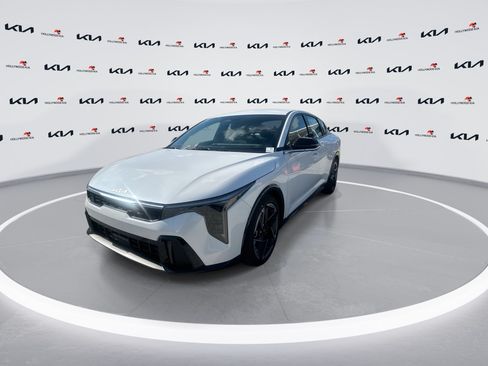 New 2026 Kia K4 GT-Line Turbo FWD image 4