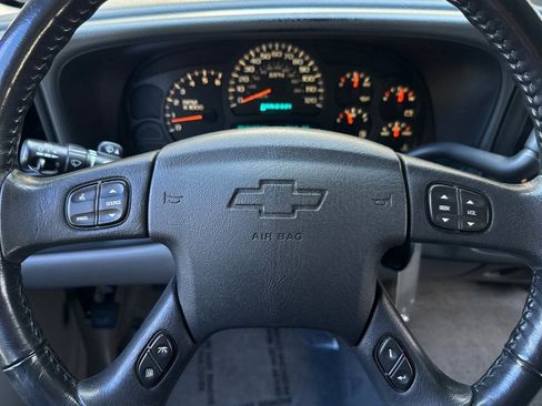 Used 2005 Chevrolet Suburban LS w/ Cargo Package image 15