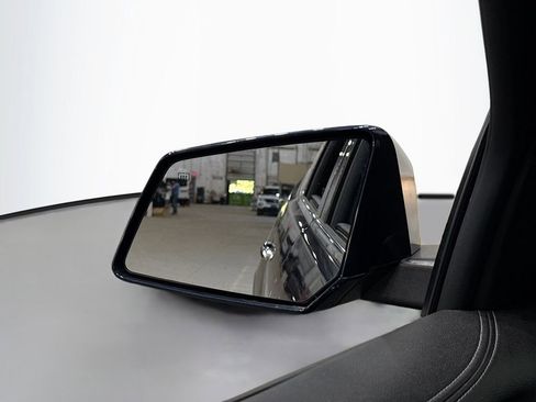 Used 2016 Chevrolet Traverse LT w/ Style and Technology Package image 36