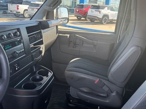 Used 2024 Chevrolet Express 2500 w/ Driver Convenience Package image 15