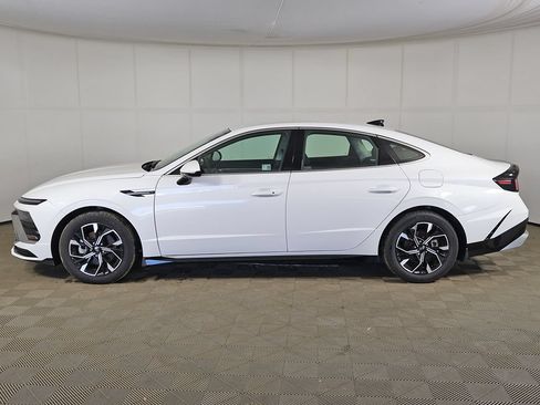 Used 2025 Hyundai Sonata SEL AWD/4WD image 12