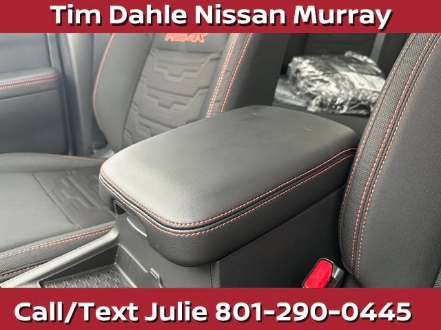 Used 2025 Nissan Frontier PRO-4X w/ Pro Convenience Package AWD/4WD image 28