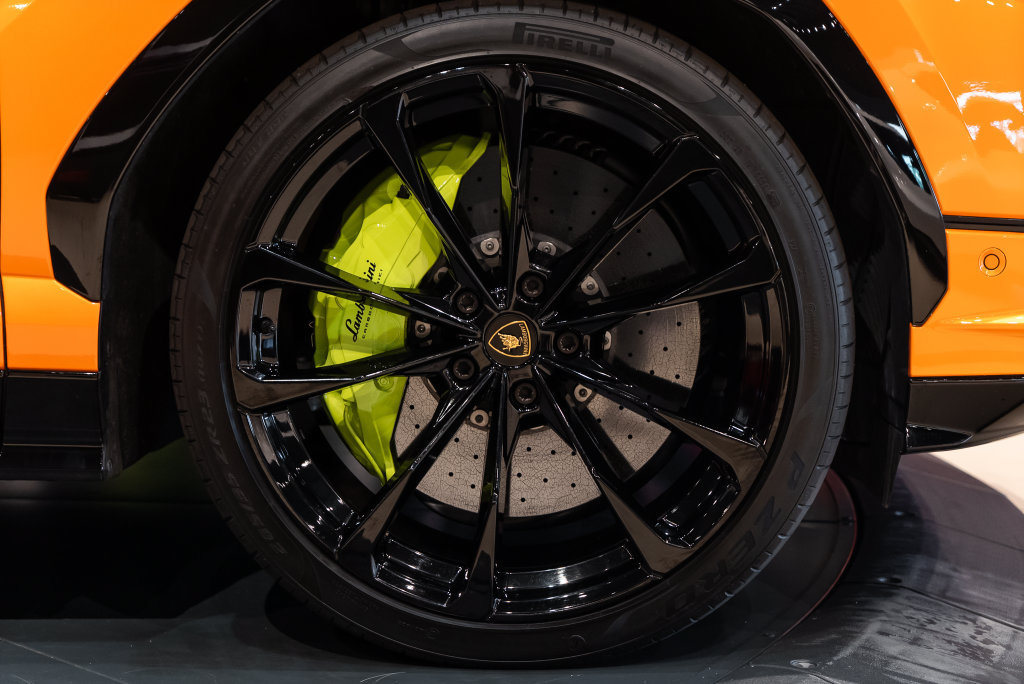 Used 2024 Lamborghini Urus S AWD/4WD image 16