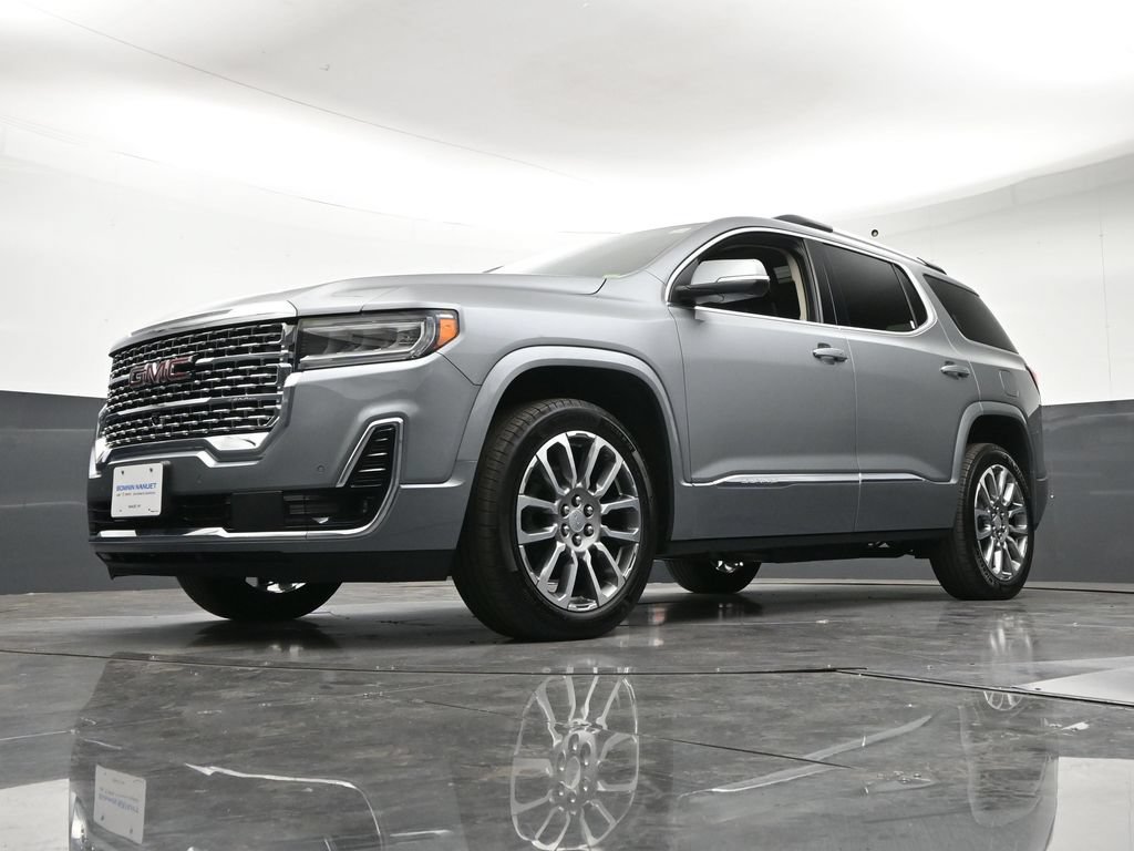 Used 2023 GMC Acadia Denali w/ Denali Technology Package AWD/4WD image 25